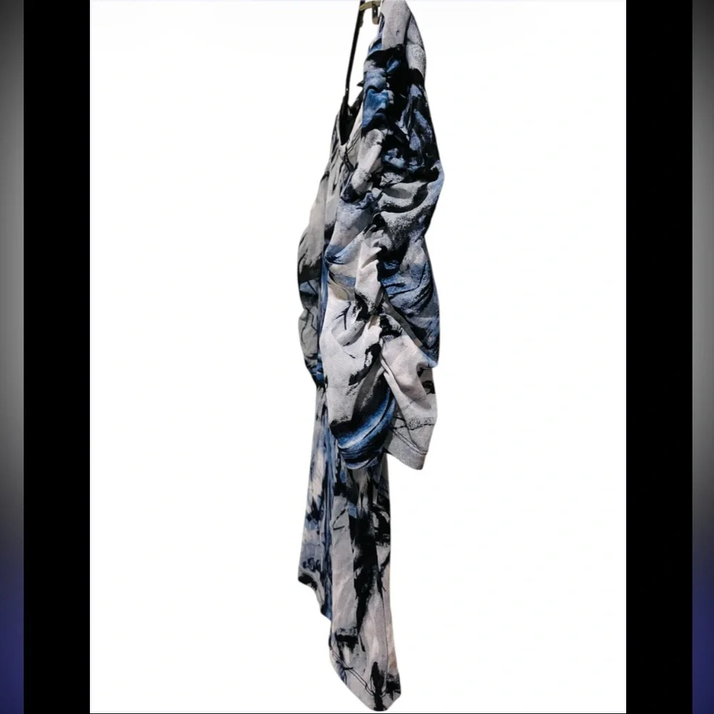 Investments Blue Black White Abstract Floral Blouse - Picture 5 of 6